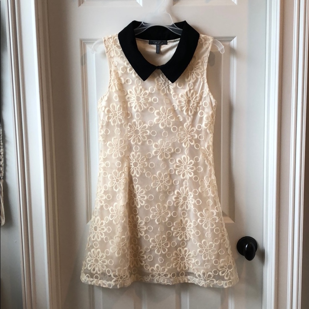 Gracia cream lace dress with black collar, size S
